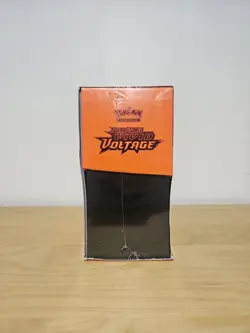 Pokemon TCG - Sword & Shield - Vivid Voltage Elite Trainer Box - Sealed - Image 5