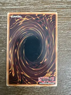 Yugioh Stardust Dragon CT05-EN001 2008 Collectors Tin Limited Edition - Image 2