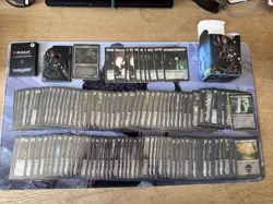 MTG Warhammer 40k Necron Dynasties Commander Deck with Sleeves and Deck Box - Image 1