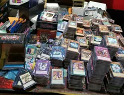 Yugioh 500 Cards Bundle Collection Joblot with 50 Holos INCLUDING YUGIOH TIN - Image 1