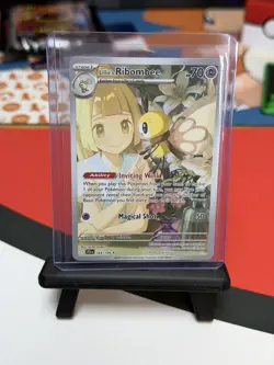 Lillie's Ribombee 164/159 Pokemon TCG S&V Journey Together Illustration Rare - Image 1