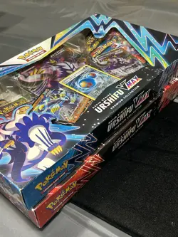 Pokemon Trading Card Single & Rapid Strike Urshifu VMAX Premium Collection Set - Image 2