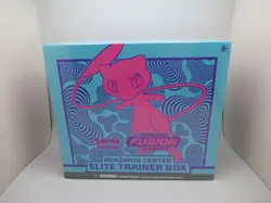 Pokemon TCG: Sword & Shield - Fusion Strike Pokemon Center Elite Trainer Box (Ex - Image 1