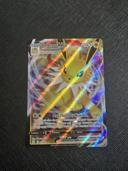 Pokemon TCG Jolteon VMAX Full Art Holo SWSH Evolving Skies 51/203 LP - Image 1