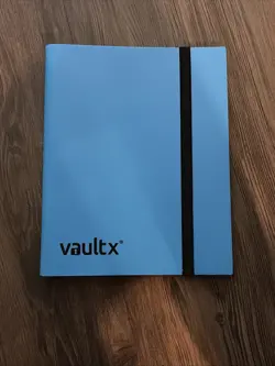 Cool Blue Vault X Standard 9 Pocket Strap Binder Holds 360 cards New - Image 1