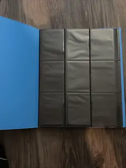 Cool Blue Vault X Standard 9 Pocket Strap Binder Holds 360 cards New - Image 3