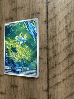 The Pokemon Company Froakie 038/064 Shrouded Fable IR Holo Full Art 70 HP - Image 3
