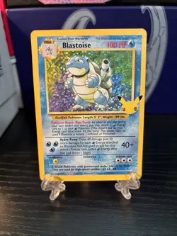 Blastoise - 2/102 Celebrations: Classic Collection Holo Rare - NM - POKEMON TCG - Image 1