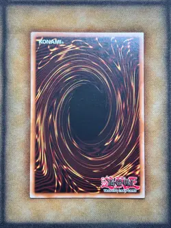 Yugioh Blue-Eyes White Dragon YSKR-EN001 Ultimate Rare NM - Image 2