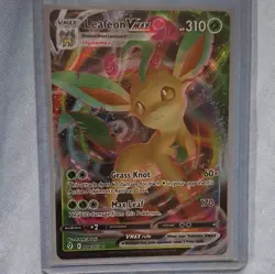The Pokemon Company Leafeon VMAX 008/203 Evolving Skies Ultra Rare Holo 310 - Image 1
