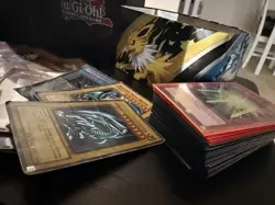 Yugioh Cards Lot Collection (Blues Eyes, Dark magician And More) Over 250+ Cards - Image 4