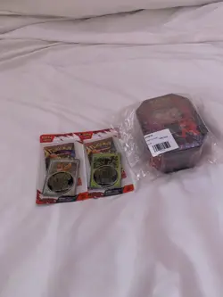 ✅Fast Shipping✅Pokemon TCG Destined Rivals 2 Blisters + Team Rocket's Mewtwo Tin - Image 1