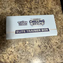Pokemon TCG Sword & Shield Chilling Reign Elite Trainer Box Sealed New FREE SHIP 820650808630 - Image 2
