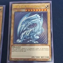 Yu-Gi-Oh! Blue-Eyes White Dragon CT13-EN008 Limited Ed Lot 3 - Image 3
