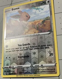 Pokemon TCG Evolving Skies Eevee 125/203 Reverse Holo BOLD INK ERROR - Image 2