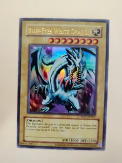 Blue-Eyes White Dragon RP01-EN001 Retro Pack Ultra Rare LP - Image 2