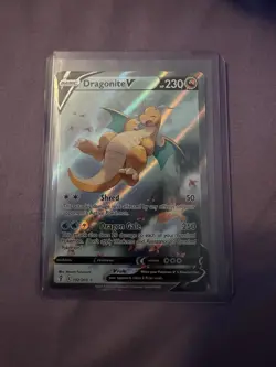Pokemon Dragonite v Evolving Skies Holo Ultra Rare Card 192/203 - Image 1