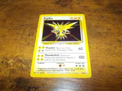 Pokemon Zapdos 016/102 Base Set Holo 1999 - Image 2