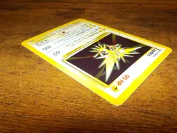 Pokemon Zapdos 016/102 Base Set Holo 1999 - Image 4