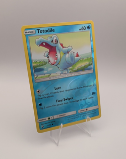 Totodile - 22/70 Reverse-Holo English Dragon Majesty Pokemon Card LP - Image 1