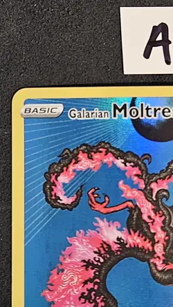Pokemon TCG Galarian Moltres SWSH284 - Image 2