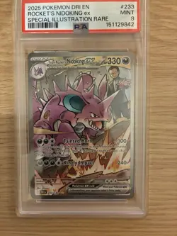 2025 POKEMON DESTINED RIVALS SPECIAL ILLUSTRATION TEAM ROCKETS NIDOKING EX PSA 9 - Image 1