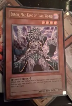 Yu-Gi-Oh! Brron, Mad King Of Dark World EEN-EN022 1st Ultimate Played - Image 1