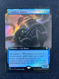 Displacer Kitten FOIL EXTENDED - Commander Legends Baldur's Gate - Image 1