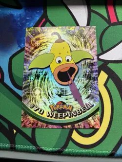 Weepinbell #70 TOPPS Pokemon Card - Rainbow Foil WITH Embossed Texture Balls NM - Image 1