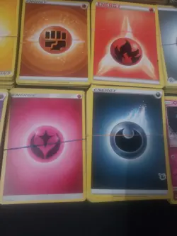 Pokemon 1,390+ Card Lot w/ Holo/Reverse Holo Plus More! - Image 5