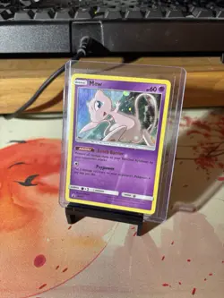 Pokemon Mew TCG SM215 Sun & Moon Black Star Promo Holo Card NM - Image 1