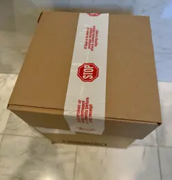 MTG Iconic Booster Box Sealed Brand New *INSIDE MINI CASE* (Booster Box x2) - Image 4