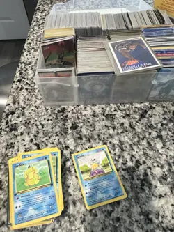 Pokemon- TCG Trading Cards 636996769739 - Image 1