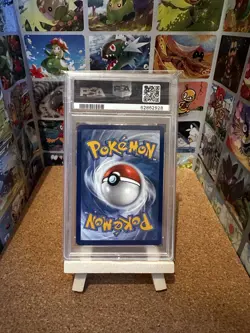 Pokemon Charizard 025/185 Vivid Voltage Reverse Foil Card PSA 9 Mint - Image 2