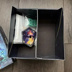 Disney Lorcana Whispers Trove: Lore Counter, Dice, Card Dividers, No Packs - Image 4