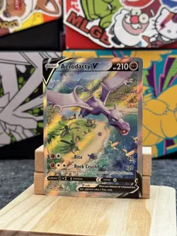 Pokemon Aerodactyl V 180/196 Alt Art 2022 Lost Origin Set - Image 4