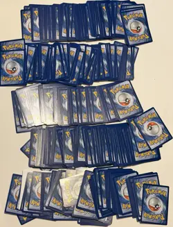 Pokemon Card lot- 850 cards and handbook. 2015-2016 era - Image 1