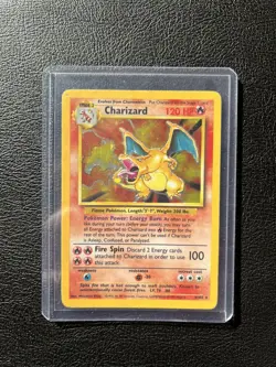Pokemon TCG Charizard Base Set 4/102 Holo Unlimited Holo Rare - Image 3