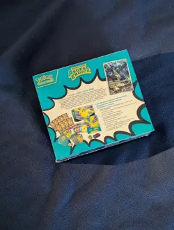 POKEMON ASCESA EROICA SET ALLENATORE FUORICLASSE ITALIANO ETB ITA IT - Image 3