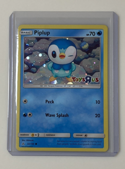 Pokemon Piplup Foil Card #32/156 Toys R Us Promo 2018 Not Played - Curve/Bow - Image 1