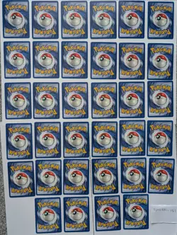 34 Jungle set Pokemon - Non-Holo Rare, Commons & Uncommons - Mixed Condition - Image 2