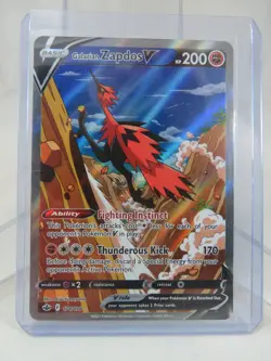 Pokemon Card - Galarian Zapdos V 174/198 - Alt Art - Chilling Reign - NM - Image 1