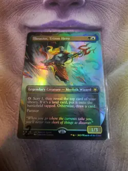 MTG Thrasios, Triton Hero (Borderless FOIL) - Special Guests - Near Mint NM - Image 1
