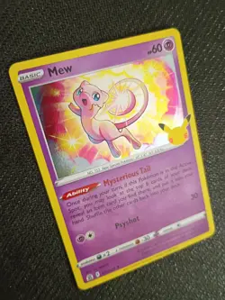 Mew 011/025 Celebrations Holo Rare Pokemon TCG English 2021 NM - Image 2