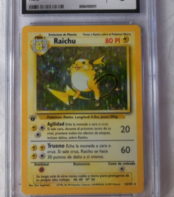 Pokemon Raichu Base Set 1st Edition SPANISH Holo Rare #14 Grade 8 - Image 2