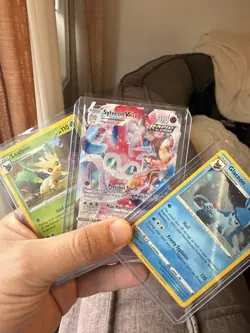 Pokemon TCG 3 Card Lot Sylveon VMAX Rapid Strike Leafeon Glaceon Holo ENG - Image 2