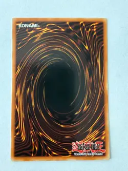 Yugioh Maximum Gold Blue Eyes White Dragon MGED-EN001 NM - Image 2