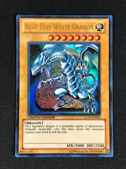 YUGIOH BLUE-EYES WHITE DRAGON LC01-EN004 ORIGINAL PRINT! ULTRA RARE! - Image 1