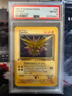 1st Edition Pokemon Fossil - Zapdos - 30/62 - Non-Holo - PSA 8 - Image 1