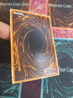 Yu-Gi-Oh! Union Hanger MAGO-EN103 Gold Rare 1st Edition Near Mint - Image 4